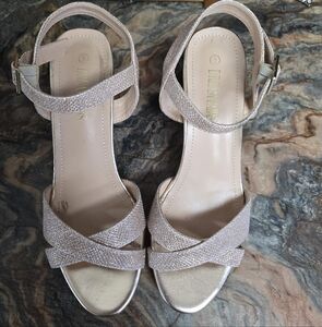 Elegant Women's Glitter Sandals - Rose gold